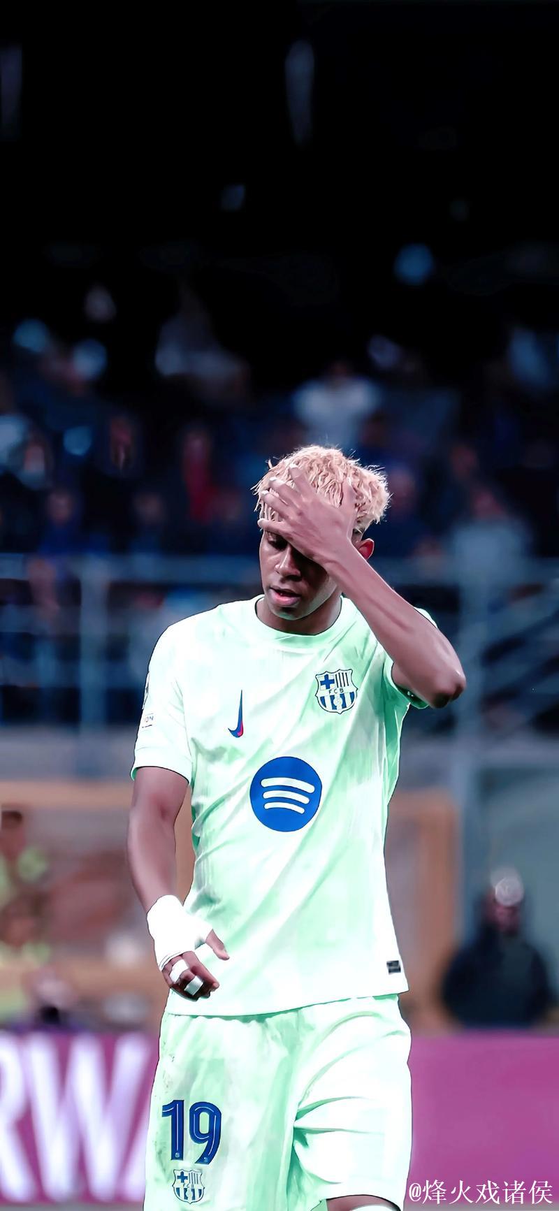 18岁亚马尔又被防死!全场仅1射+21次丢球权,遭切尔西小孩哥碾压 18岁亚马尔又被防死!全场仅1射+21次丢球权,遭切尔西小孩哥碾压